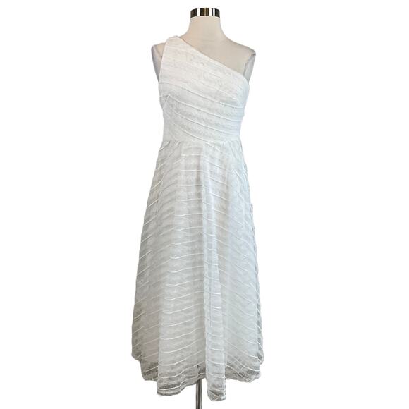 AQUA Women's Cocktail Dress Size 4 White Embroidered Lace One Shoulder Midi - Picture 1 of 11